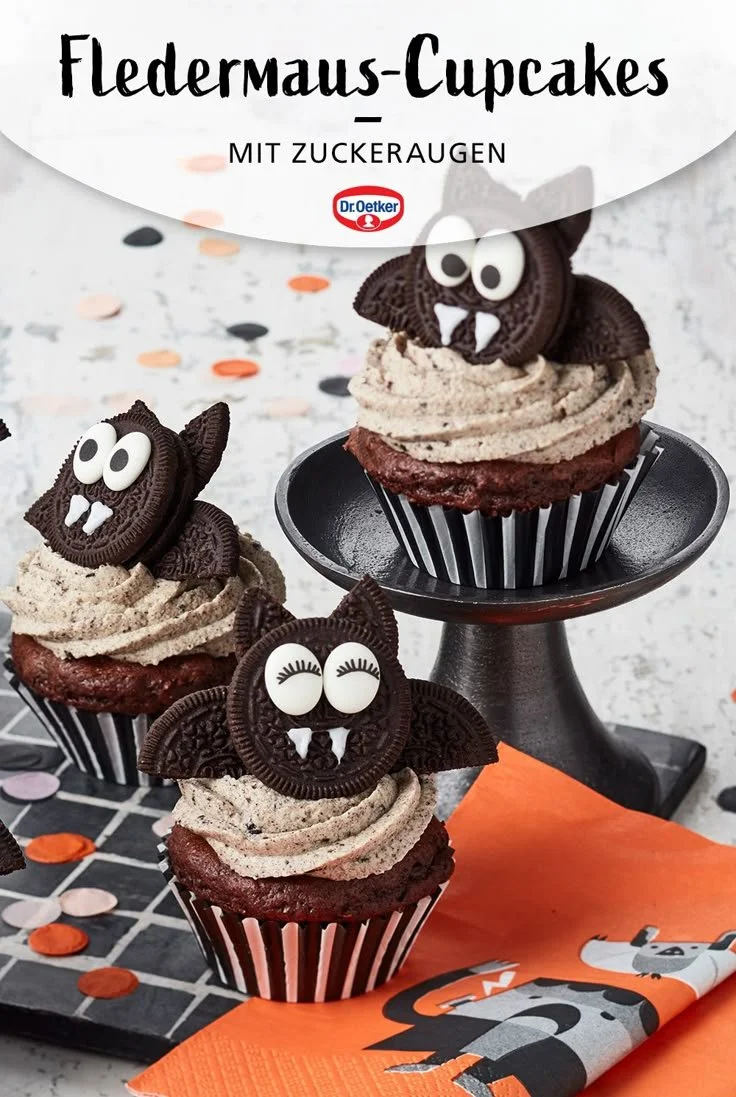 Fledermaus-Cupcakes dekoriert für Halloween